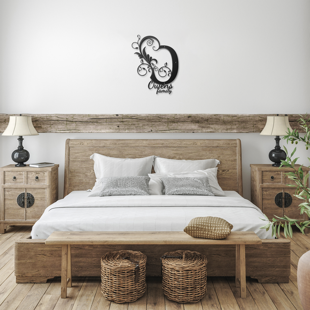 Personalized Metal Family Sign - Elegant Monogram Decor